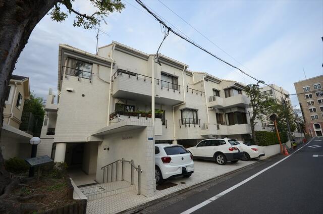 西麻布ロイヤルマンション